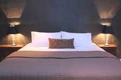 Lilies Luxury Retreats - Tourism Caloundra 0