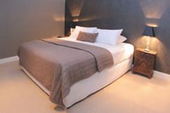Lilies Luxury Retreats - Tourism Caloundra 3