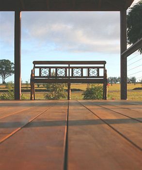 Lilies Luxury Retreats - Tourism Caloundra 7