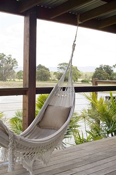 Lilies Luxury Retreats - Tourism Caloundra 9