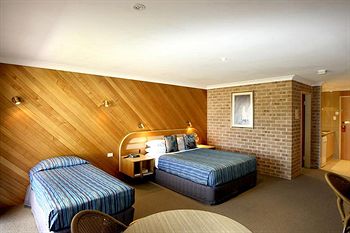 The Hermitage Motel - Tourism Caloundra 35