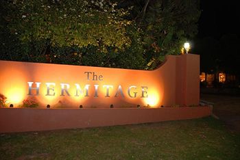 The Hermitage Motel - Tourism Caloundra 7