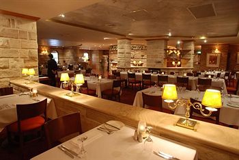 The Hermitage Motel - Tourism Caloundra 19