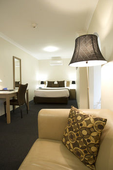 Noah's Mid City Motor Inn - Tourism Caloundra 2