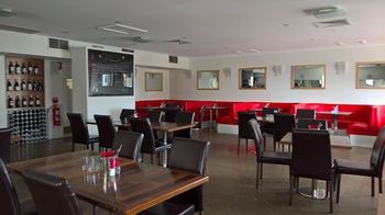 Noah's Mid City Motor Inn - Tourism Caloundra 17