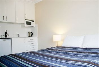Merivale Motel - Tourism Caloundra 10
