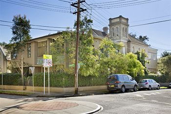 Cambridge Lodge - Hostel/Backpacker - Tourism Caloundra 6