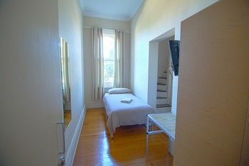 Cambridge Lodge - Hostel/Backpacker - Tourism Caloundra 14