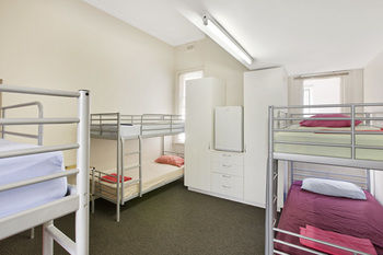Cambridge Lodge - Hostel/Backpacker - Tourism Caloundra 20