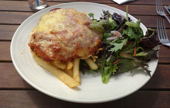 The Huskisson - Tourism Caloundra 16