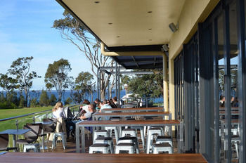 The Huskisson - Tourism Caloundra 18