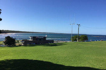 The Huskisson - Tourism Caloundra 22