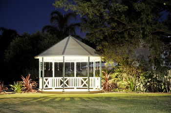 McNevin's Tamworth Motel - Tourism Caloundra 2