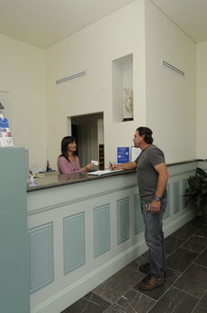 McNevin's Tamworth Motel - Tourism Caloundra 18