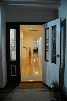 King Street Boutique Motel - Tourism Caloundra 0
