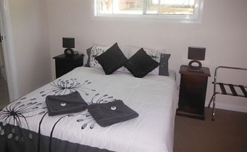 King Street Boutique Motel - Tourism Caloundra 5