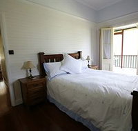 Singletons Retreat - Tourism Caloundra