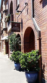 Sydney Harbour Bed & Breakfast - Tourism Caloundra 4