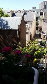 Sydney Harbour Bed & Breakfast - Tourism Caloundra 16