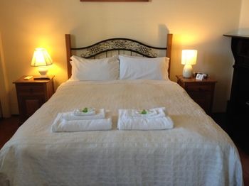 Sydney Harbour Bed & Breakfast - Tourism Caloundra 20