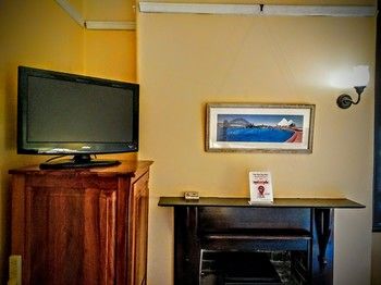 Sydney Harbour Bed & Breakfast - Tourism Caloundra 38