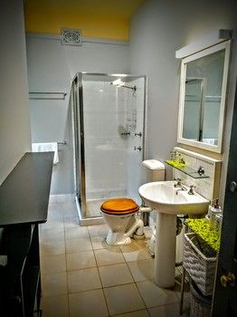 Sydney Harbour Bed & Breakfast - Tourism Caloundra 40