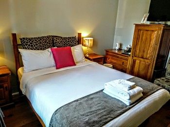 Sydney Harbour Bed & Breakfast - Tourism Caloundra 49