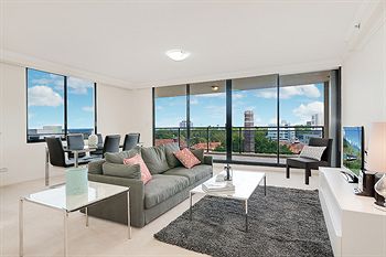 Wyndel Apartments - Herbert - Tourism Caloundra 1