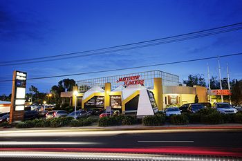 Matthew Flinders Hotel - Tourism Caloundra 1