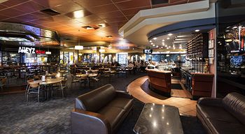 Matthew Flinders Hotel - Tourism Caloundra 4