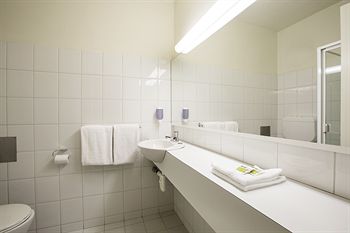 Matthew Flinders Hotel - Tourism Caloundra 6