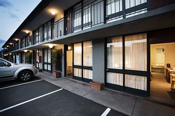 Matthew Flinders Hotel - Tourism Caloundra 21