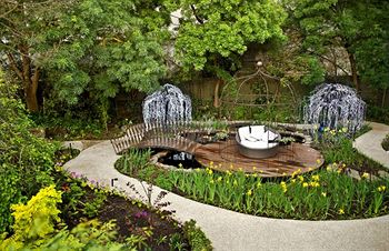 Elizabethan Lodge - Tourism Caloundra 5