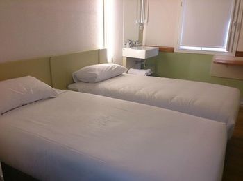 Ibis Budget Fawkner - Tourism Caloundra 1