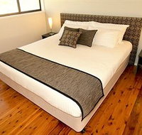 Wine Country Villas - Tourism Caloundra
