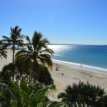 La Mer Penthouse - Tourism Caloundra 3