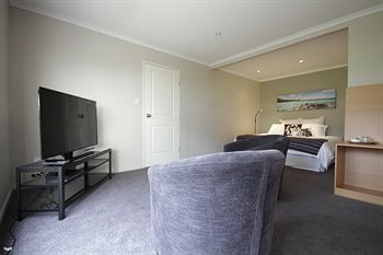 The Edgewater Bed & Breakfast - Tourism Caloundra 27