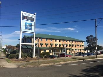 Ibis Budget Casula Liverpool - Tourism Caloundra 18