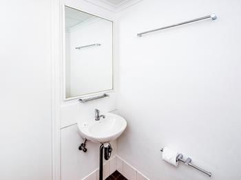Ibis Budget Casula Liverpool - Tourism Caloundra 39