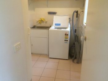 Australian Home Away Ringwood @ Bardia - Tourism Caloundra 7