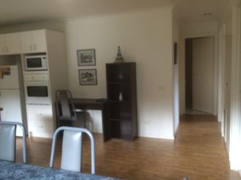 Australian Home Away Ringwood @ Bardia - Tourism Caloundra 13