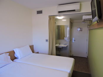 Ibis Budget Sydney Olympic Park - Tourism Caloundra 2