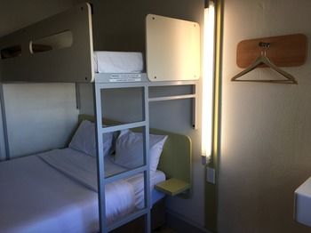 Ibis Budget Campbelltown - Tourism Caloundra 6