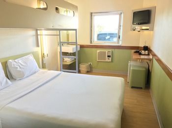 Ibis Budget Campbelltown - Tourism Caloundra 7