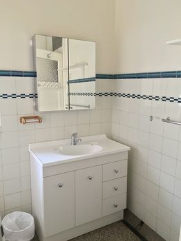 Strathfield Hotel - Tourism Caloundra 0