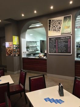 Strathfield Hotel - Tourism Caloundra 8