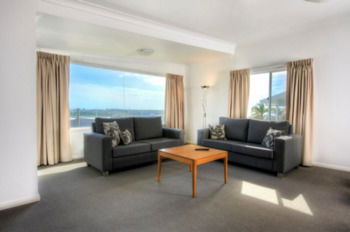Harbourview Serviced Apartments - Tourism Caloundra 2