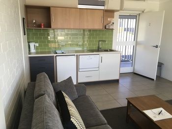 Harbourview Serviced Apartments - Tourism Caloundra 36