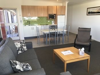 Harbourview Serviced Apartments - Tourism Caloundra 46