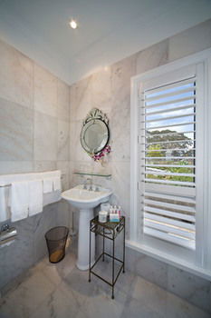 Katoomba Manor - Tourism Caloundra 8